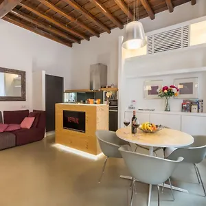 https://silver-spanishs-steps.it-romehotels.com